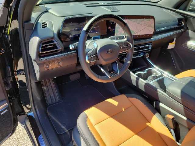 New 2027 Chevrolet Traverse Z71 w/ Enhanced Driving Package AWD/4WD image 22