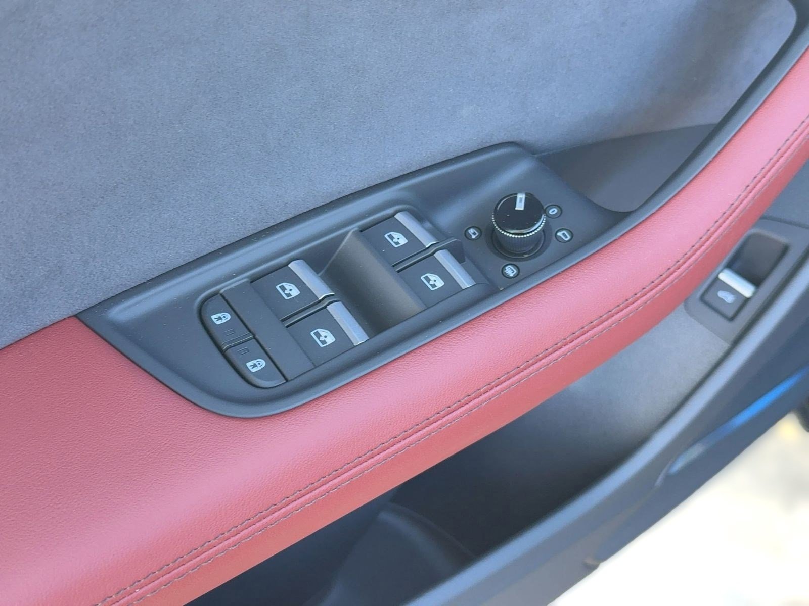 New 2026 Audi SQ8 Premium Plus image 21