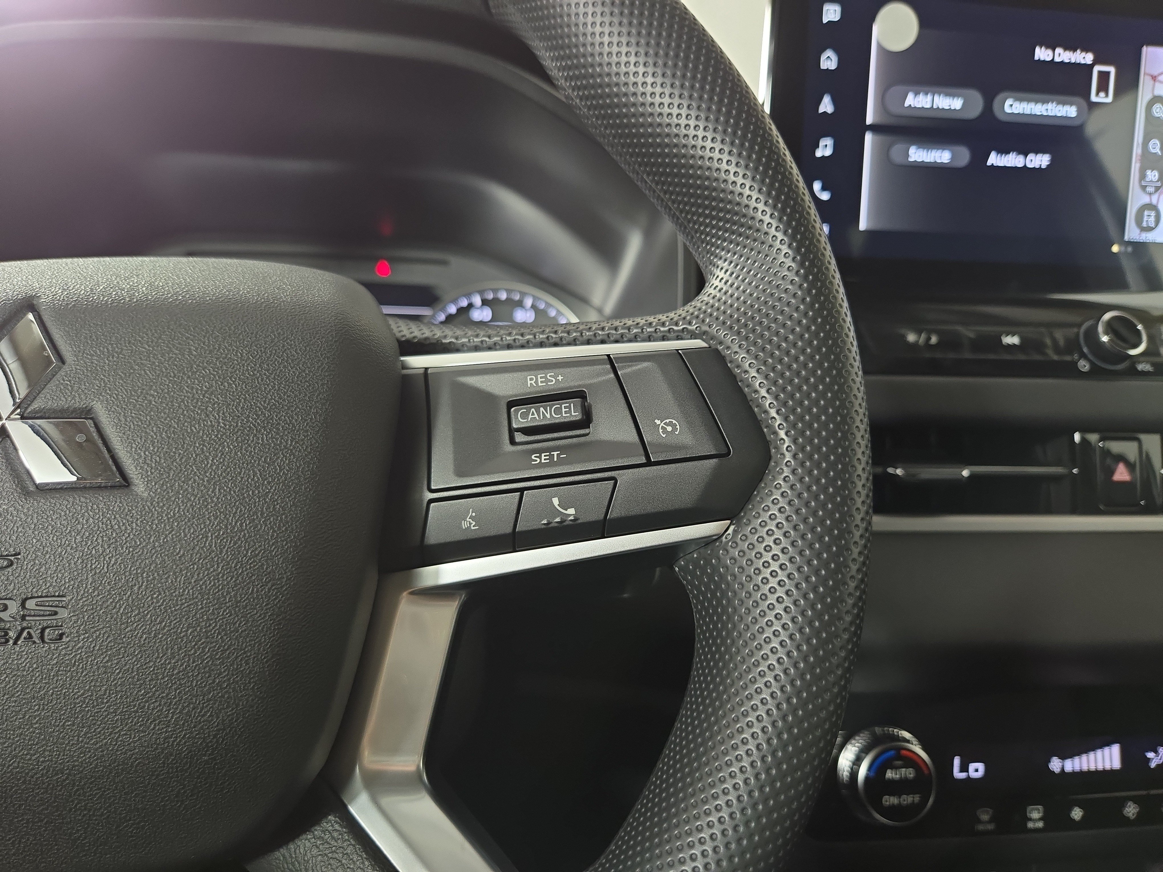 New 2026 Mitsubishi Outlander ES AWD/4WD image 16