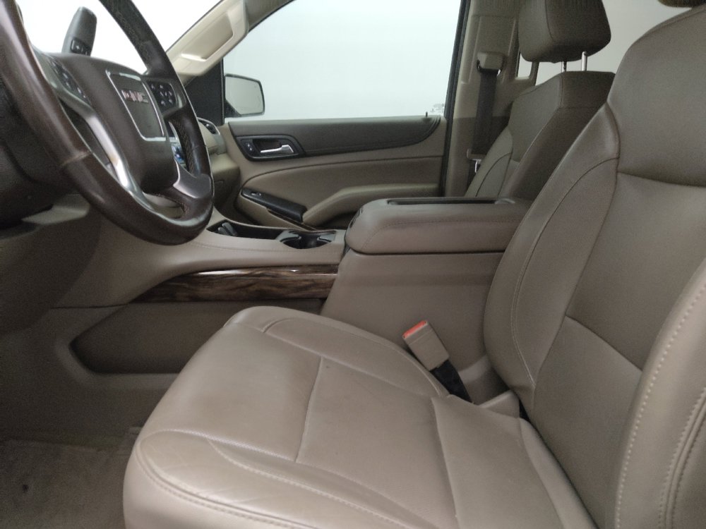 Used 2018 GMC Yukon XL SLT w/ Open Road Package RWD image 17