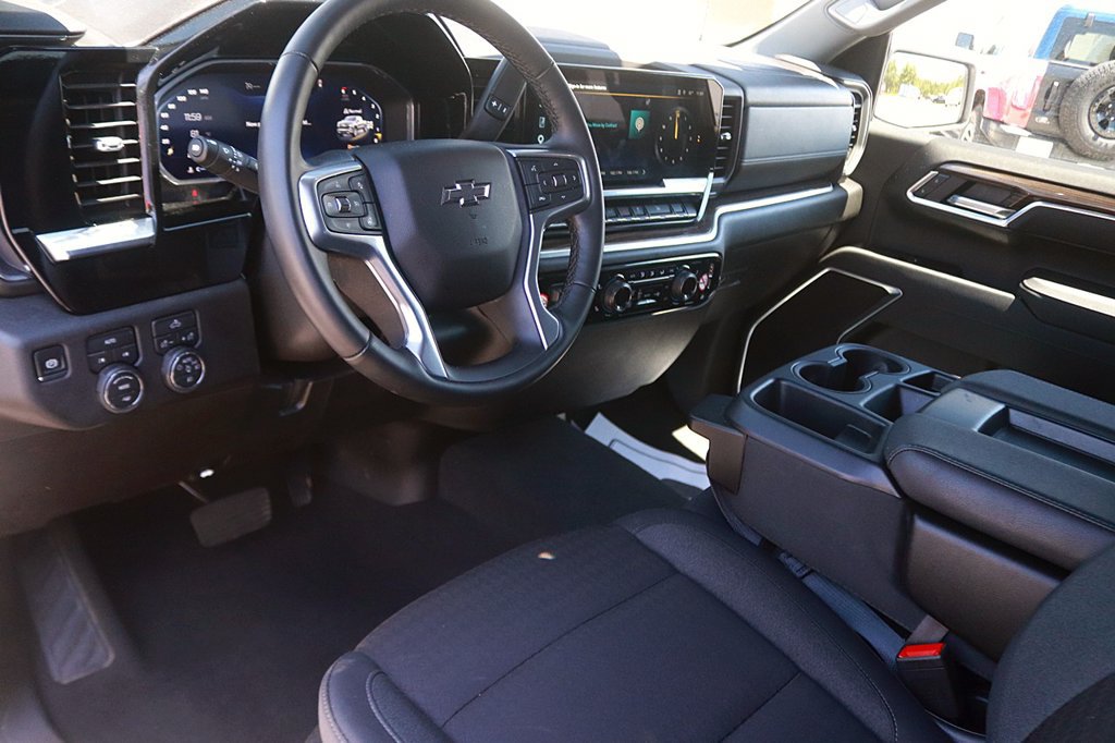 Used 2026 Chevrolet Silverado 1500 RST AWD/4WD image 15