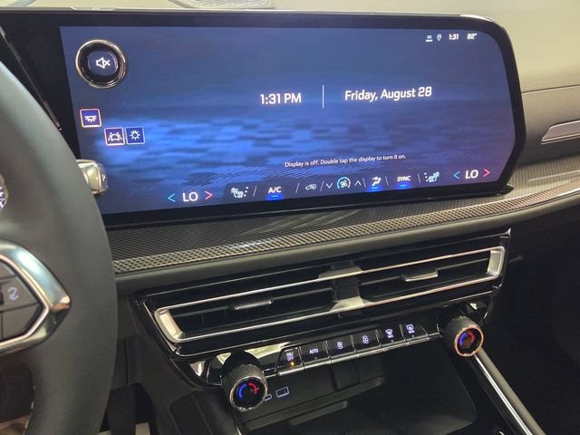 New 2027 Chevrolet Traverse Z71 w/ Enhanced Driving Package AWD/4WD image 25