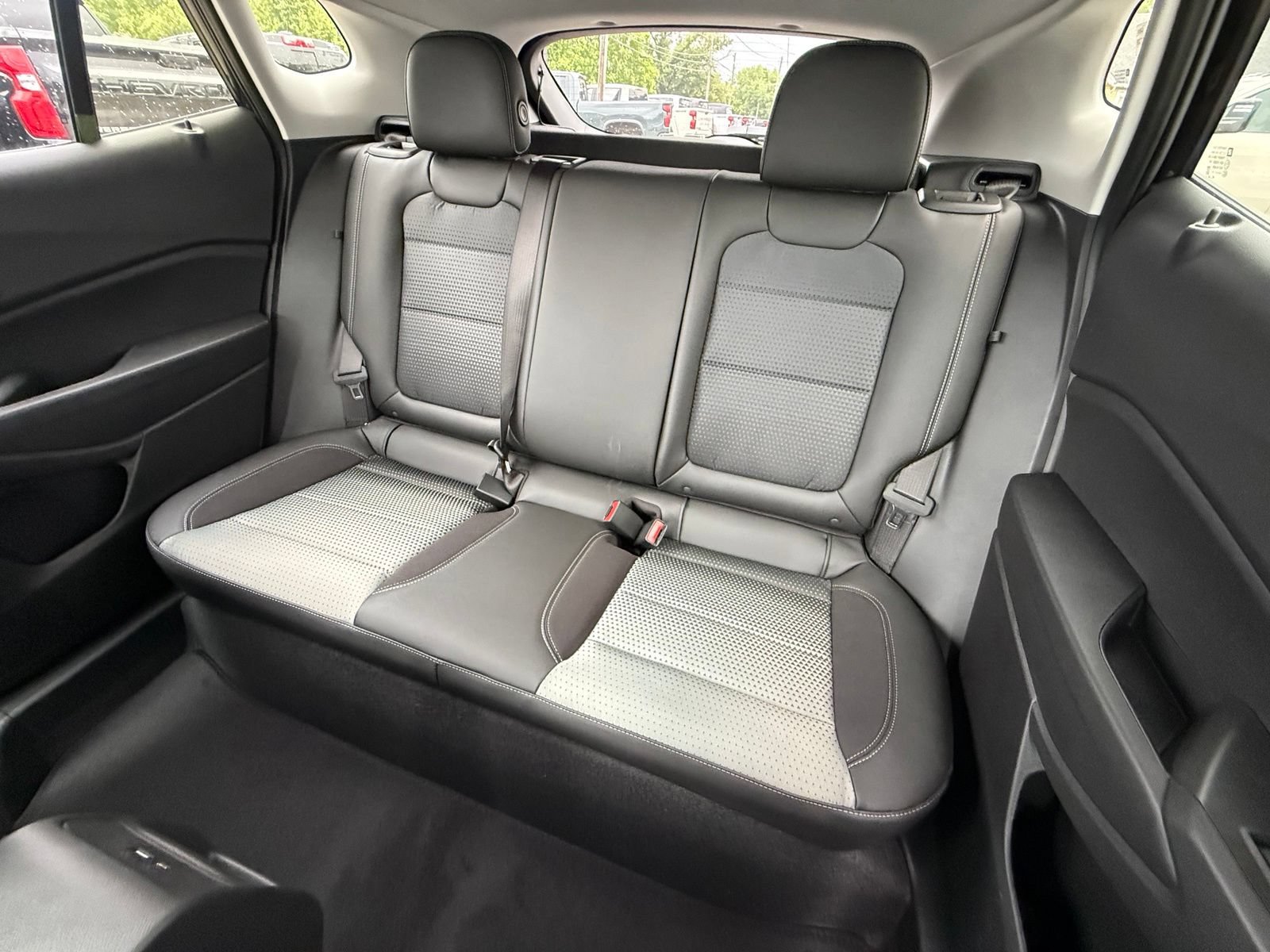 New 2026 Chevrolet Trax LT w/ Midnight Edition FWD image 20