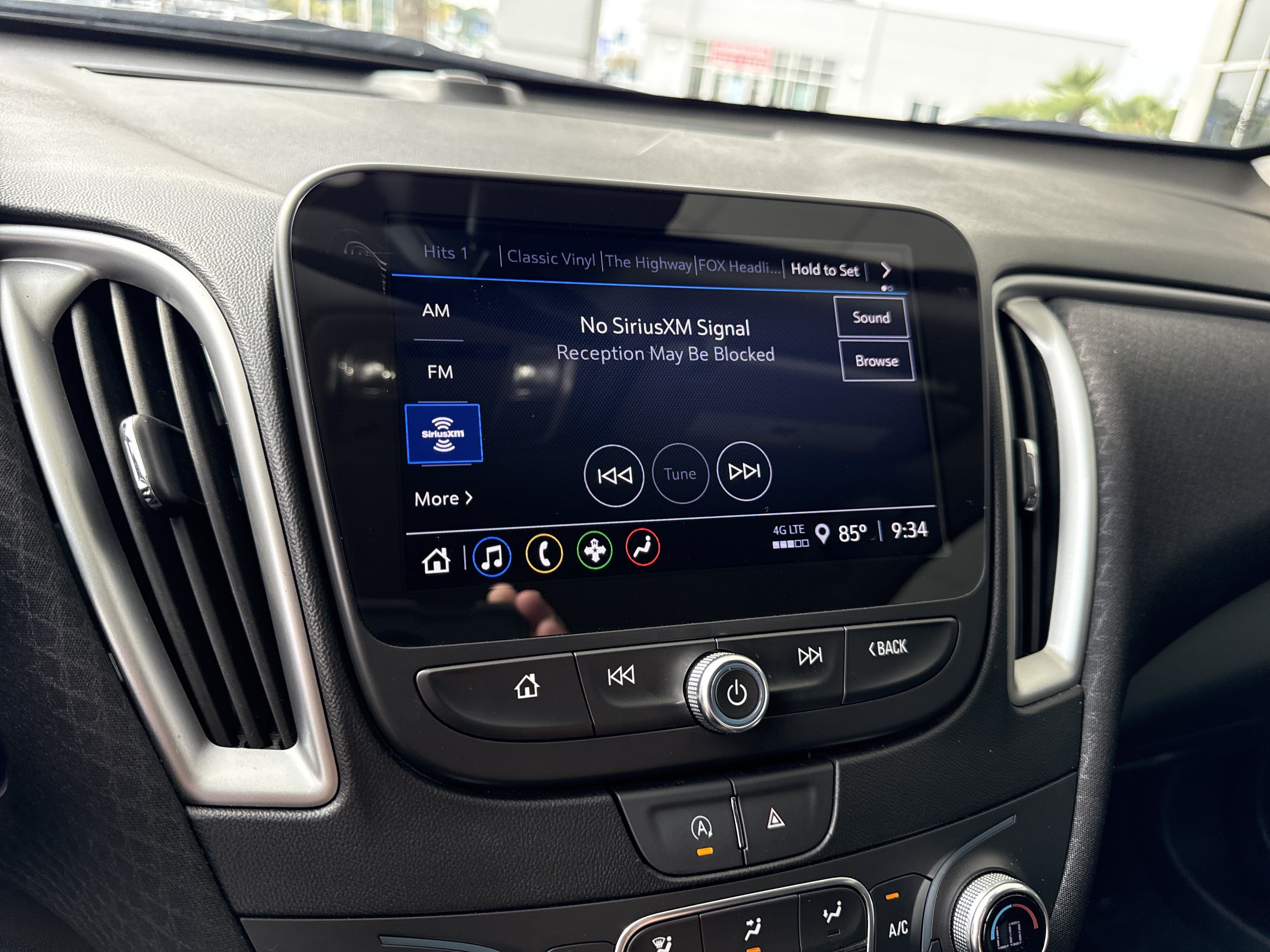 Used 2024 Chevrolet Malibu LT FWD image 22