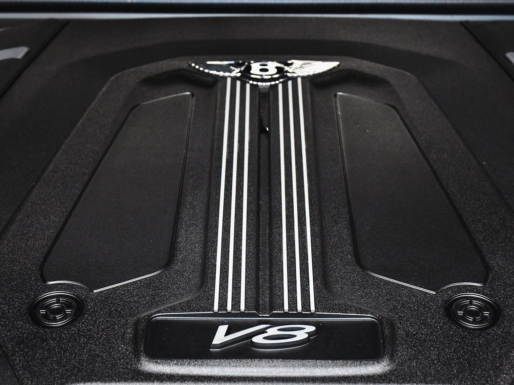 Used 2023 Bentley Bentayga AWD/4WD image 94