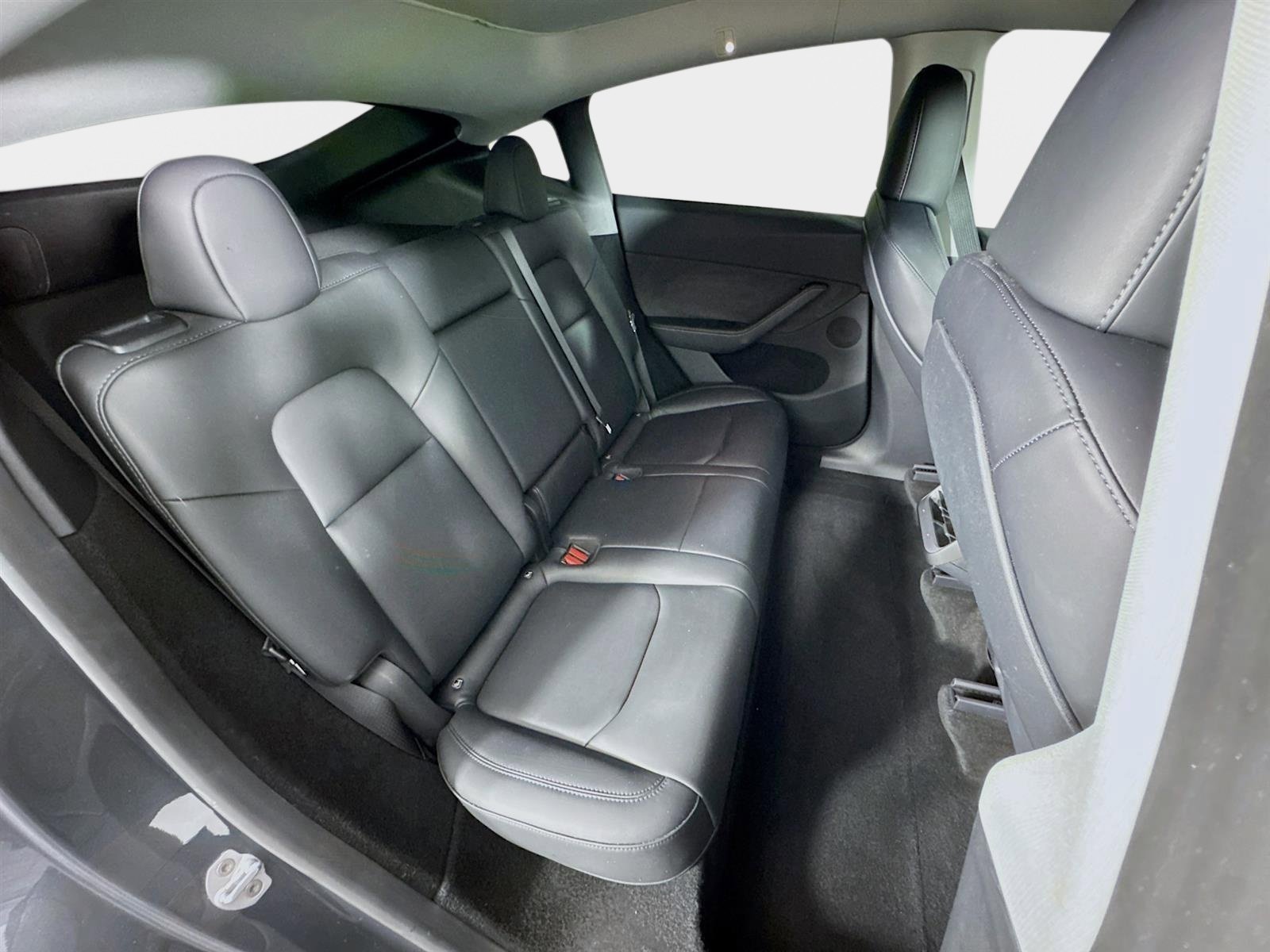 Used 2023 Tesla Model Y Long Range image 27