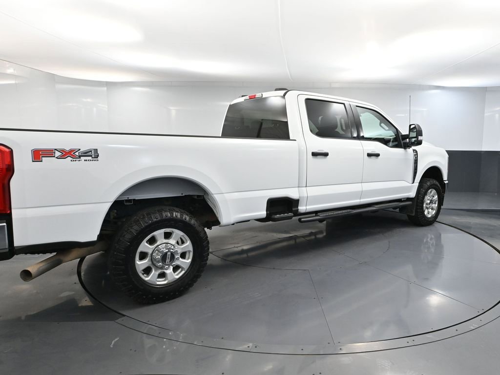 Used 2023 Ford F350 XLT w/ FX4 Off-Road Package image 6