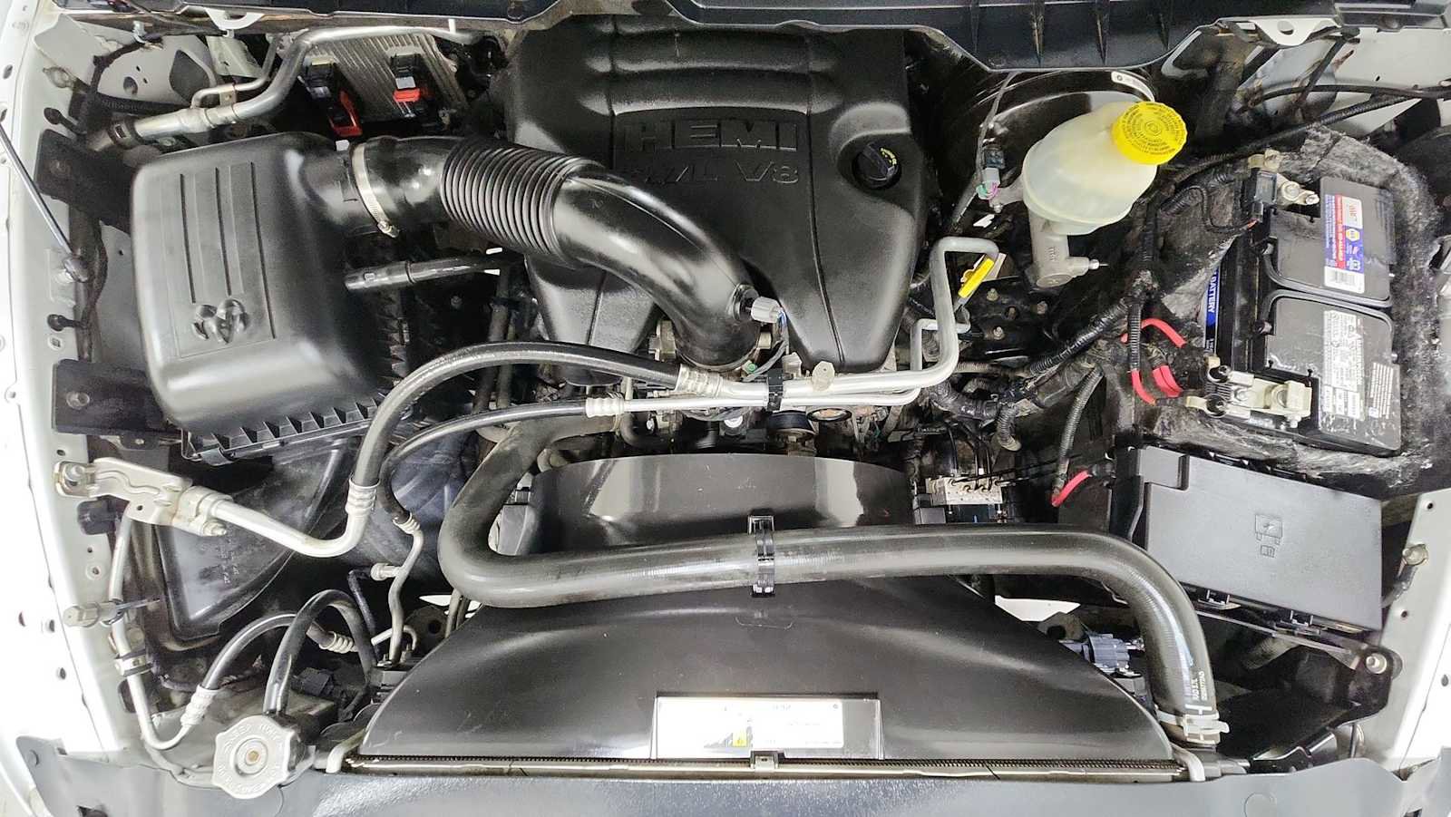 Used 2017 RAM 1500 Classic SLT image 28