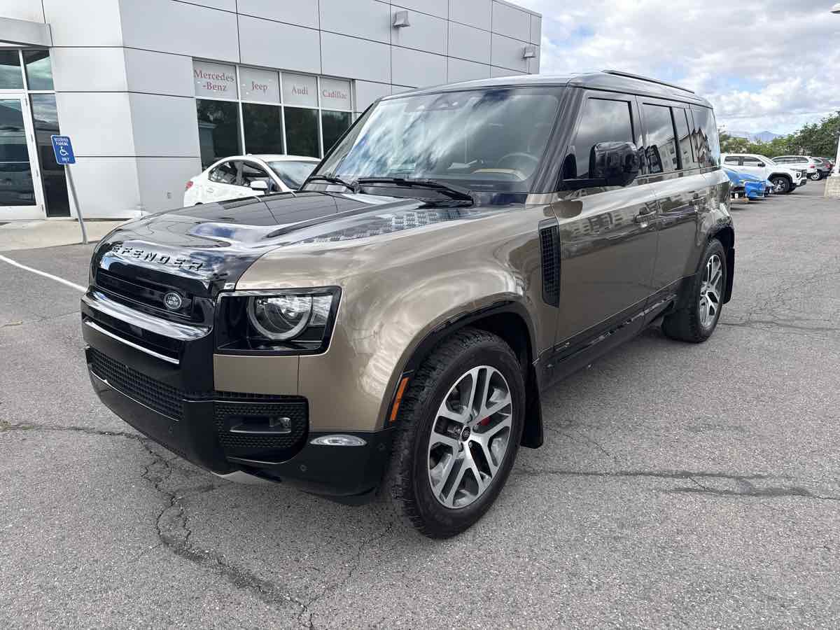 Used 2024 Land Rover Defender 110 X AWD/4WD image 2