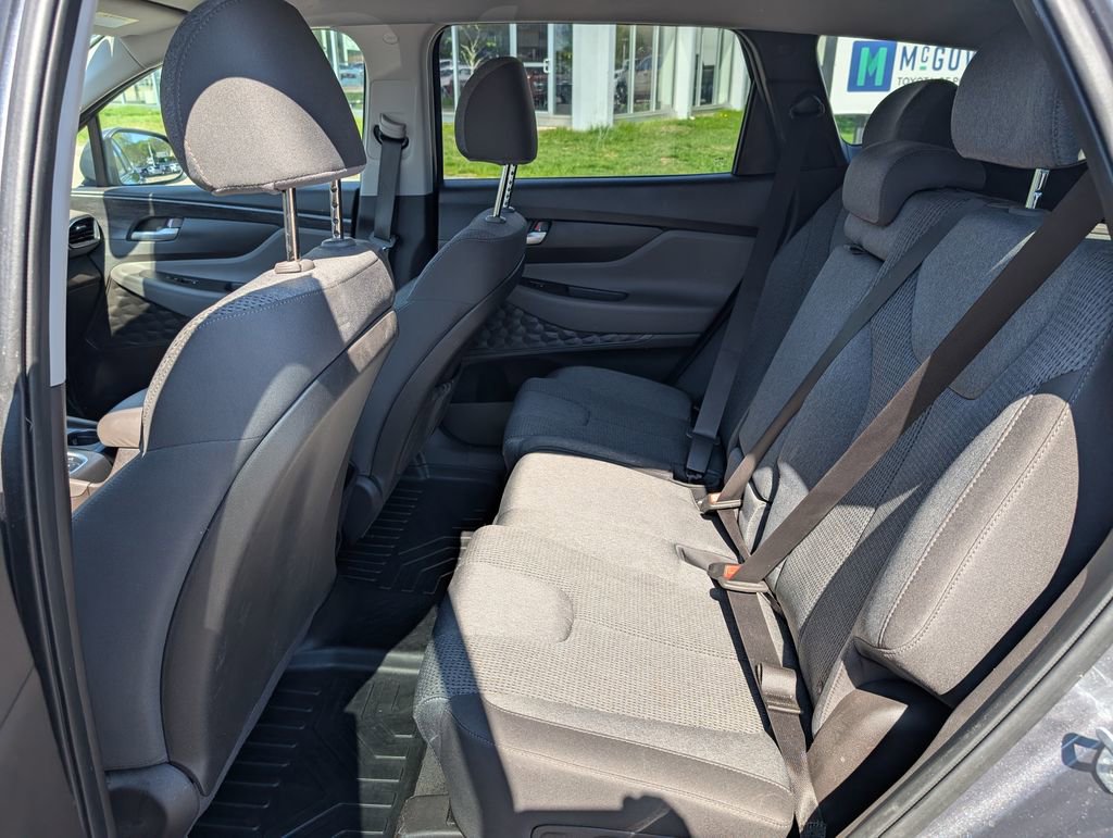 Used 2019 Hyundai Santa Fe SE AWD/4WD image 17