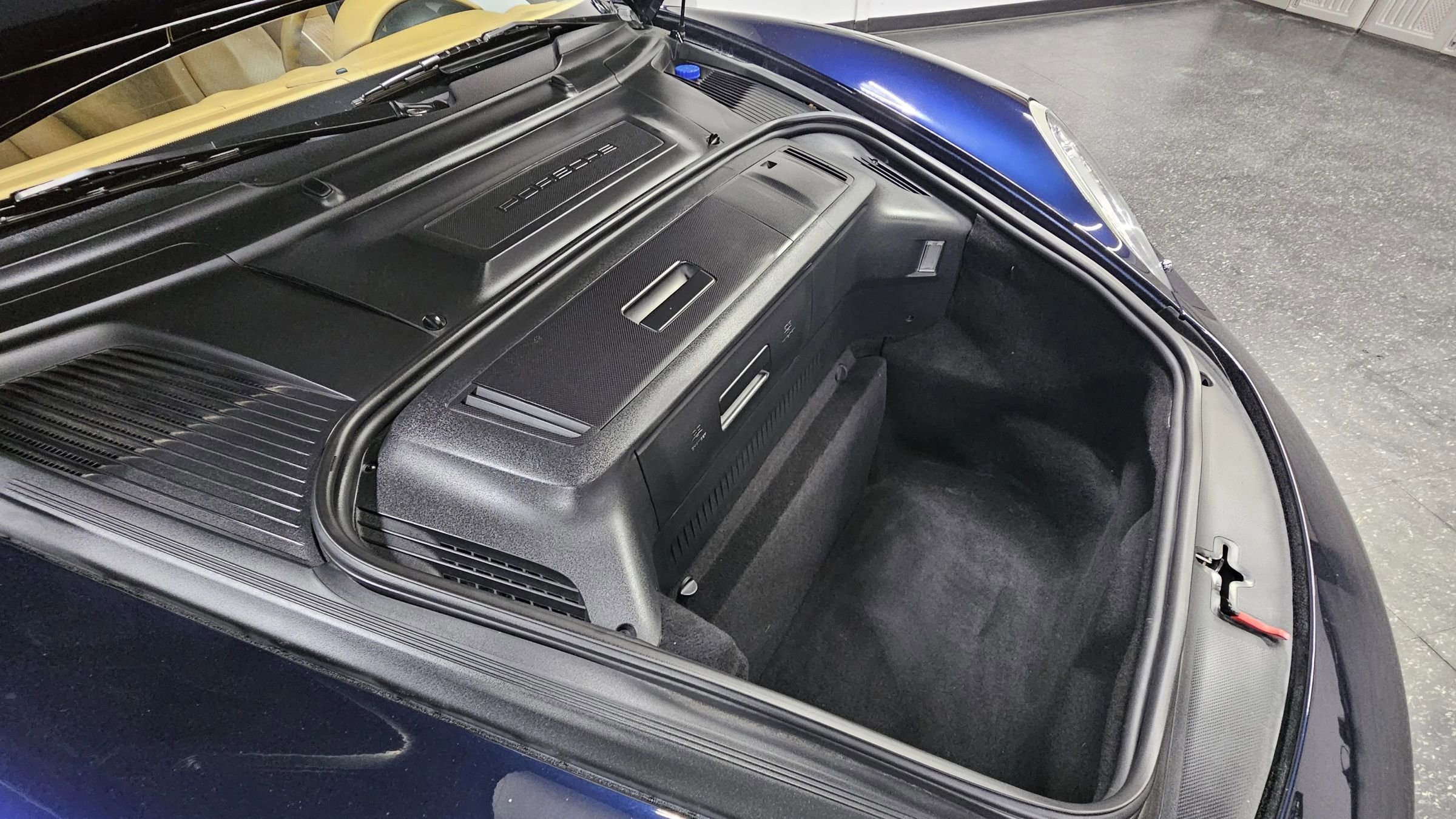 Used 2005 Porsche Boxster RWD image 6