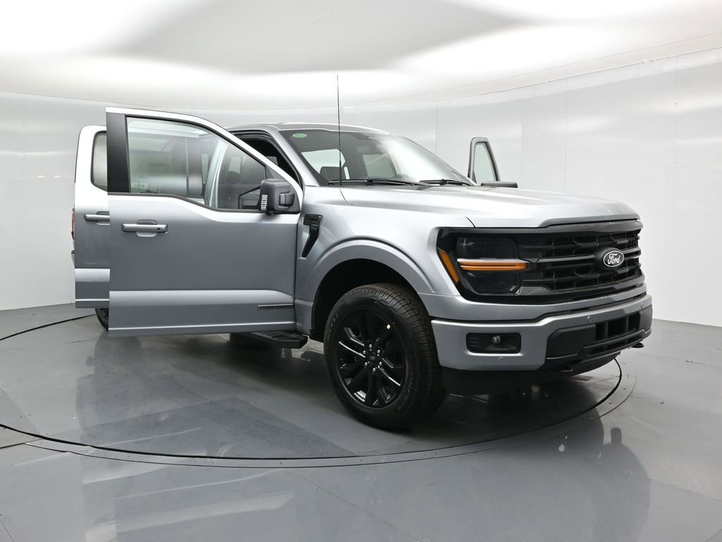 New 2025 Ford F150 XLT w/ Equipment Group 302A MID image 31