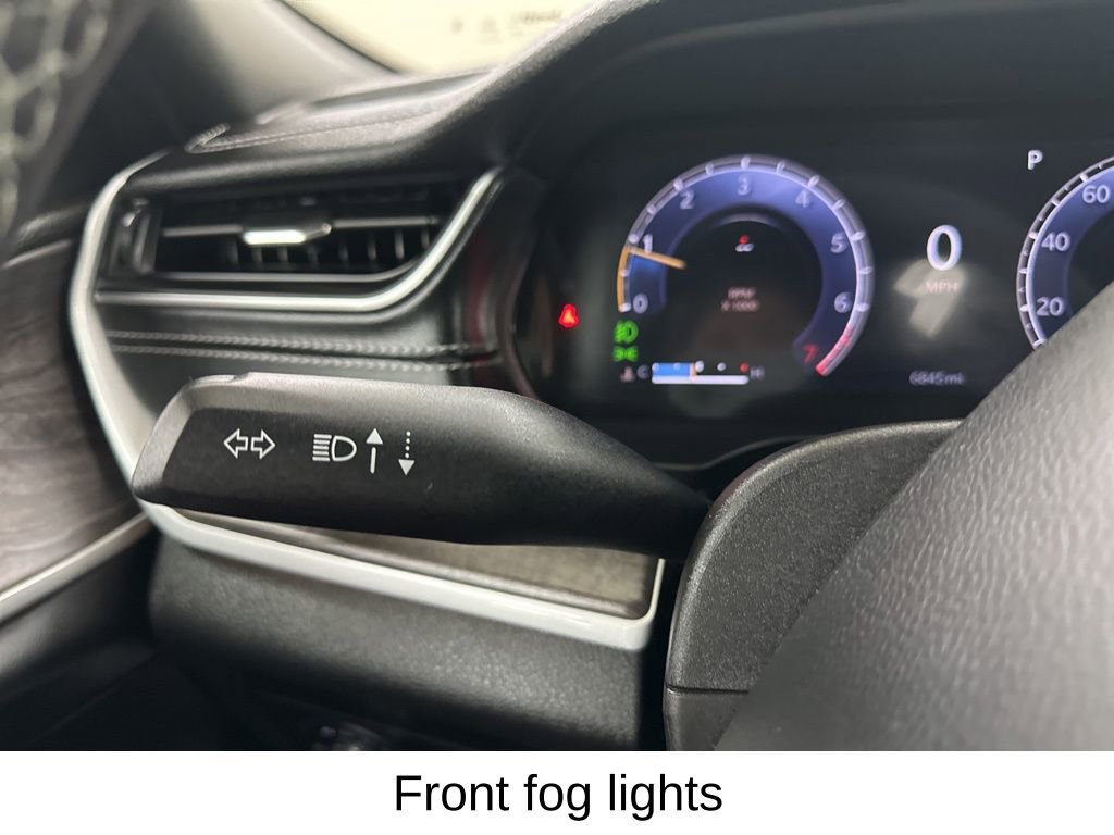 Used 2025 Jeep Grand Cherokee Limited image 37