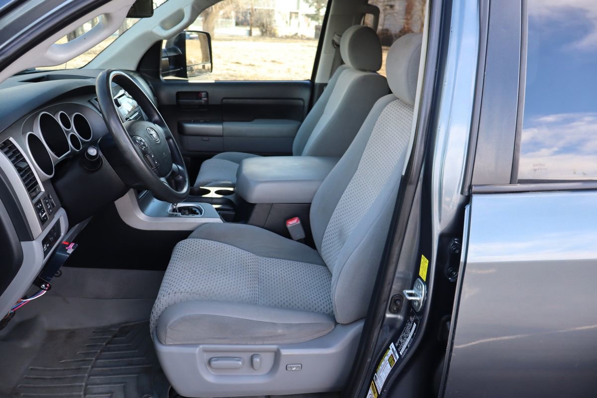 Used 2010 Toyota Tundra 4x4 CrewMax image 19