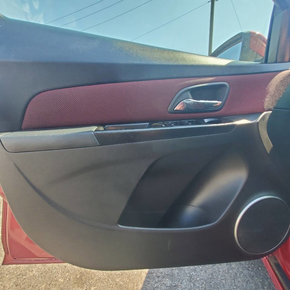 Used 2011 Chevrolet Cruze LT FWD image 13