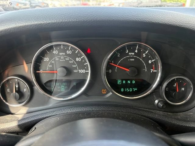 Used 2015 Jeep Wrangler Sahara w/ Connectivity Group AWD/4WD image 8