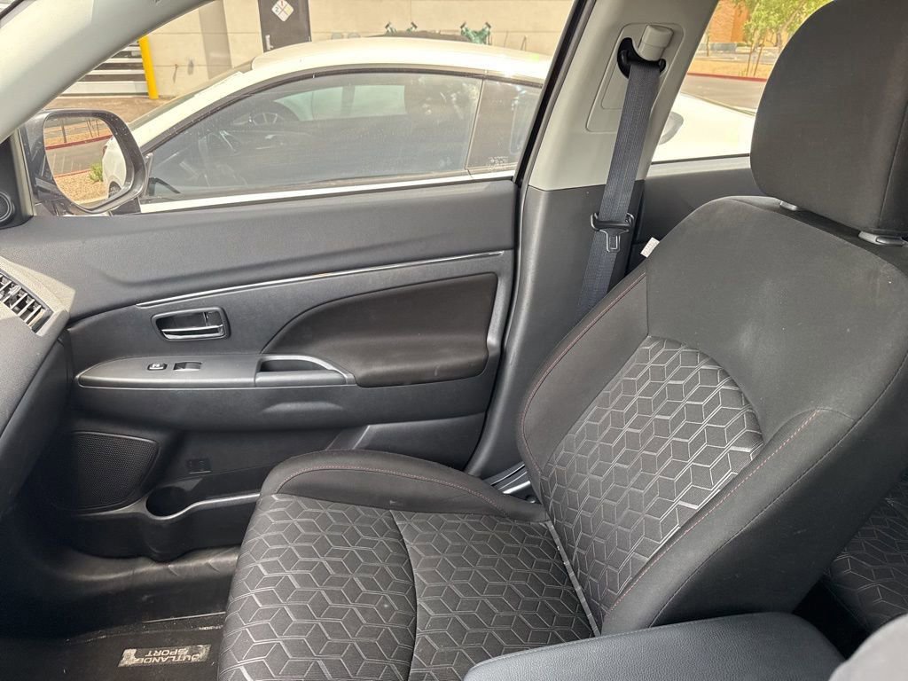 Used 2023 Mitsubishi Outlander Sport LE AWD/4WD image 14