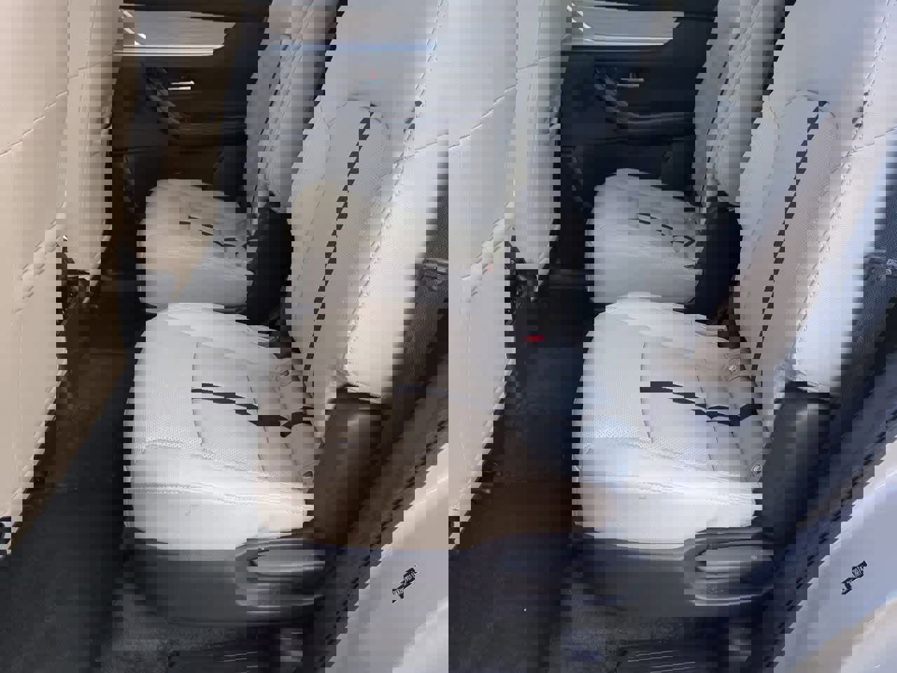 Used 2024 MAZDA CX-90 Plug-In Hybrid w/ Preferred image 19