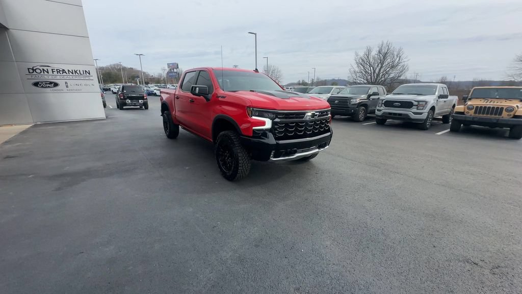Used 2025 Chevrolet Silverado 1500 ZR2 w/ Technology Package AWD/4WD image 4