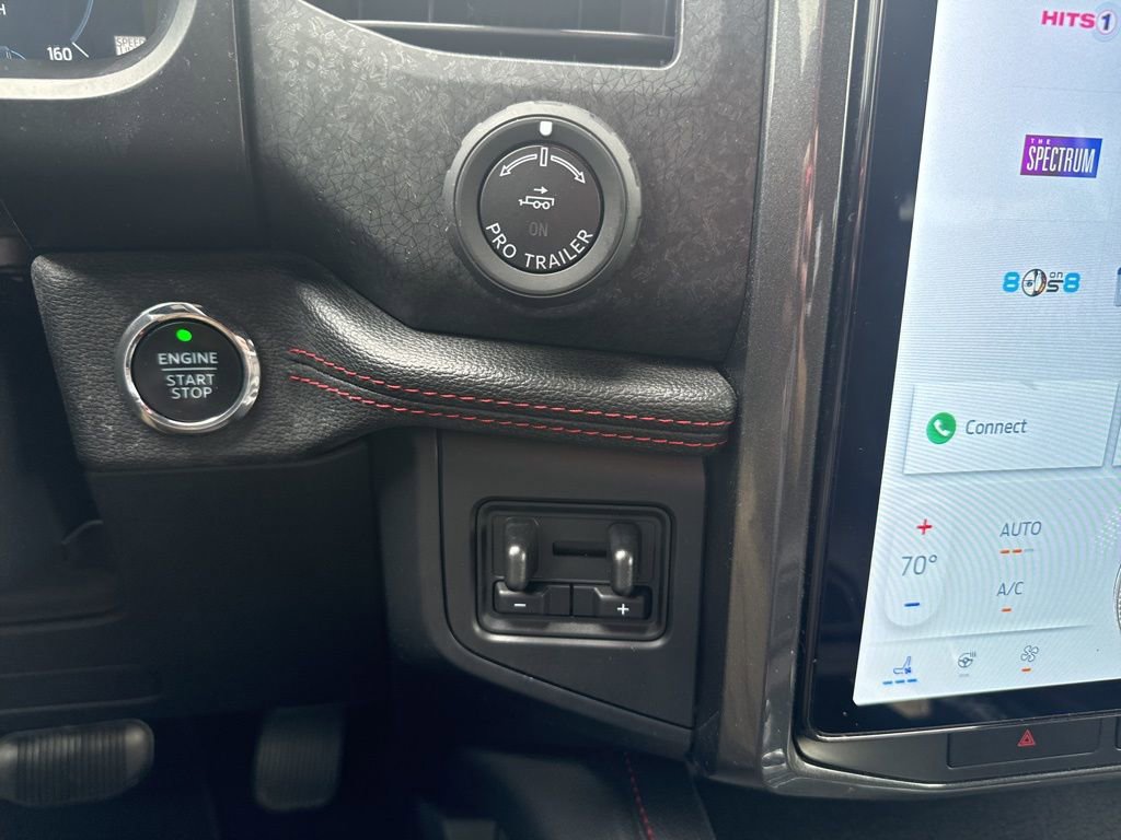 Used 2022 Ford Expedition Max Limited image 41