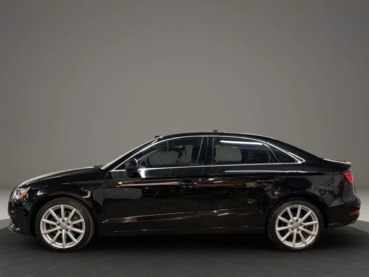 Used 2015 Audi A3 1.8T Premium w/ Cold Weather Package image 5