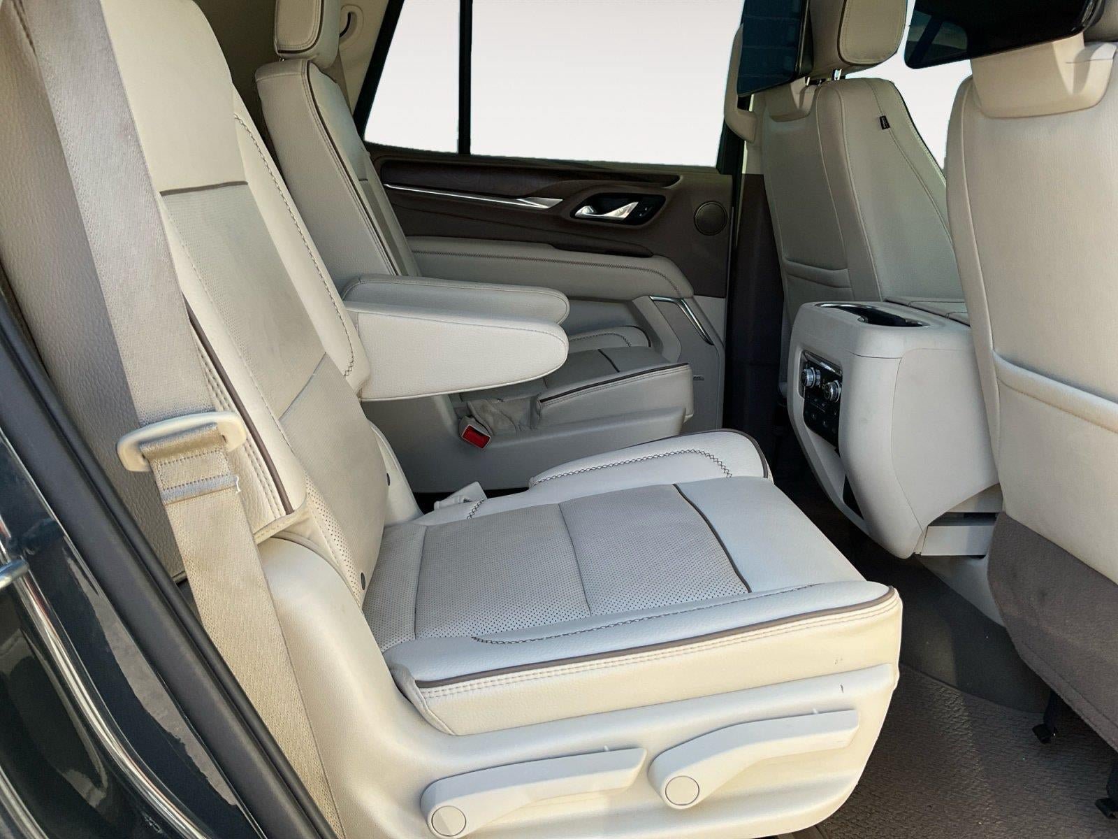Used 2021 GMC Yukon Denali w/ Denali Ultimate Package AWD/4WD image 13