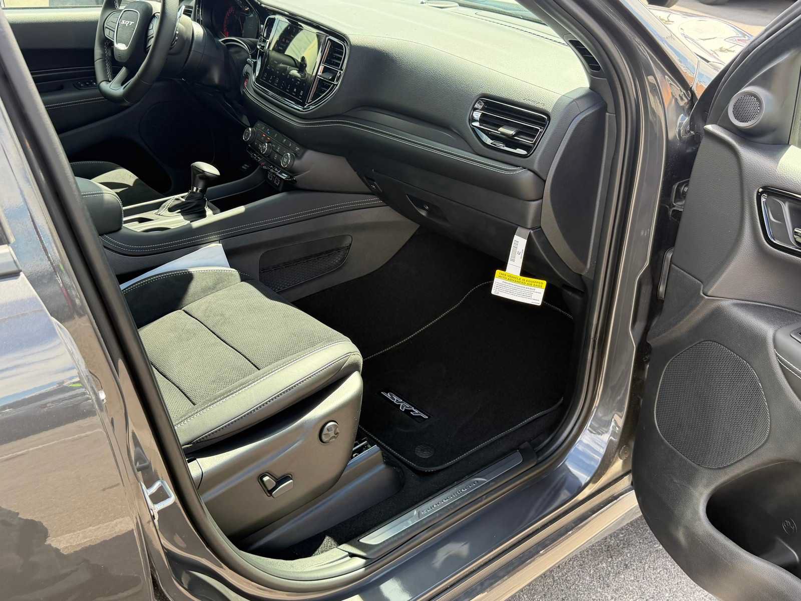 New 2026 Dodge Durango SRT Hellcat w/ 3rd Row Seating Group AWD/4WD image 27