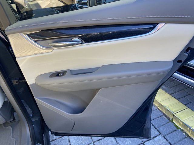 Certified 2023 Cadillac XT6 Premium Luxury image 30