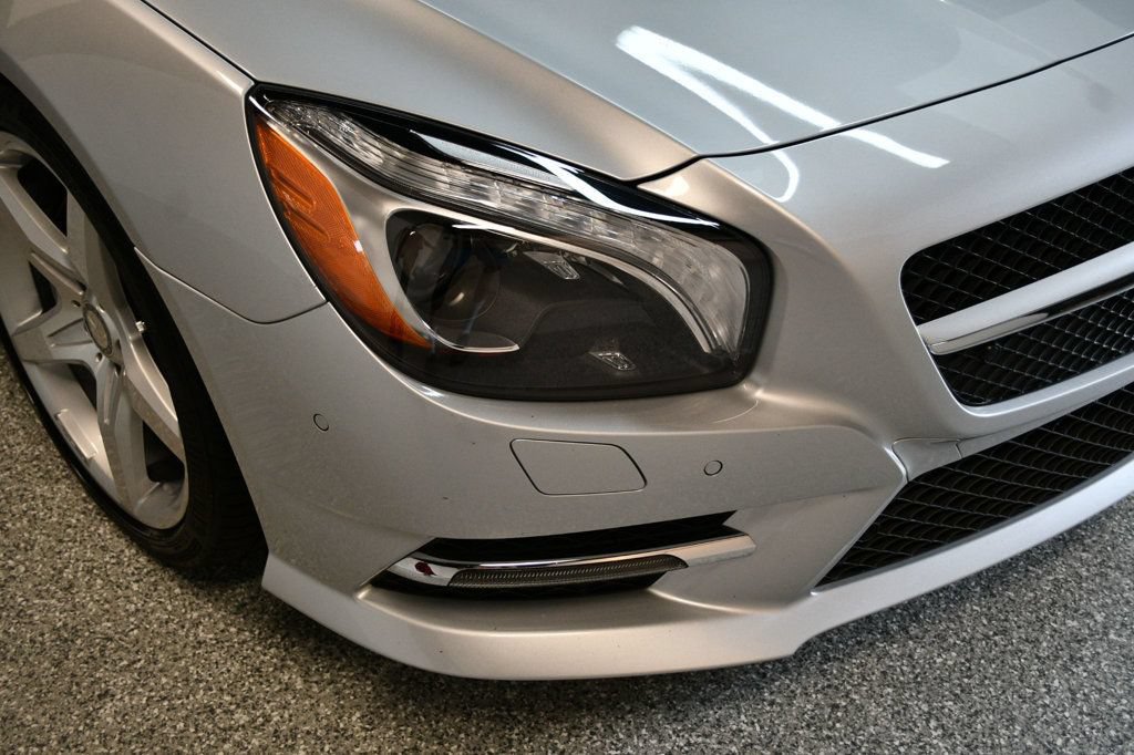 Used 2014 Mercedes-Benz SL 550 image 20