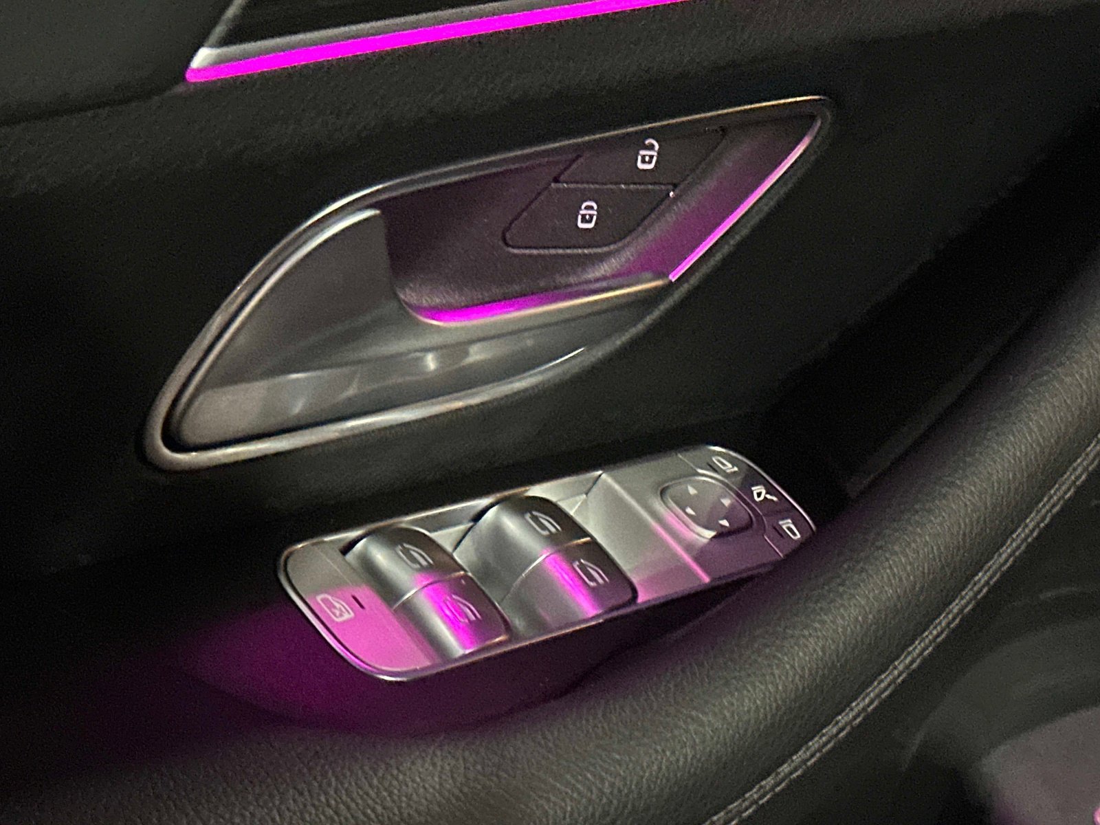 Certified 2025 Mercedes-Benz GLS 450 4MATIC image 19