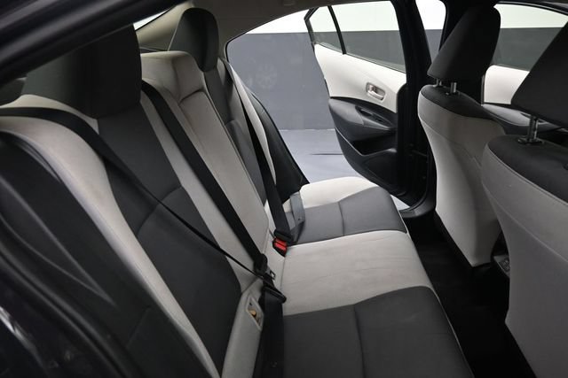 Used 2025 Toyota Corolla LE FWD image 23