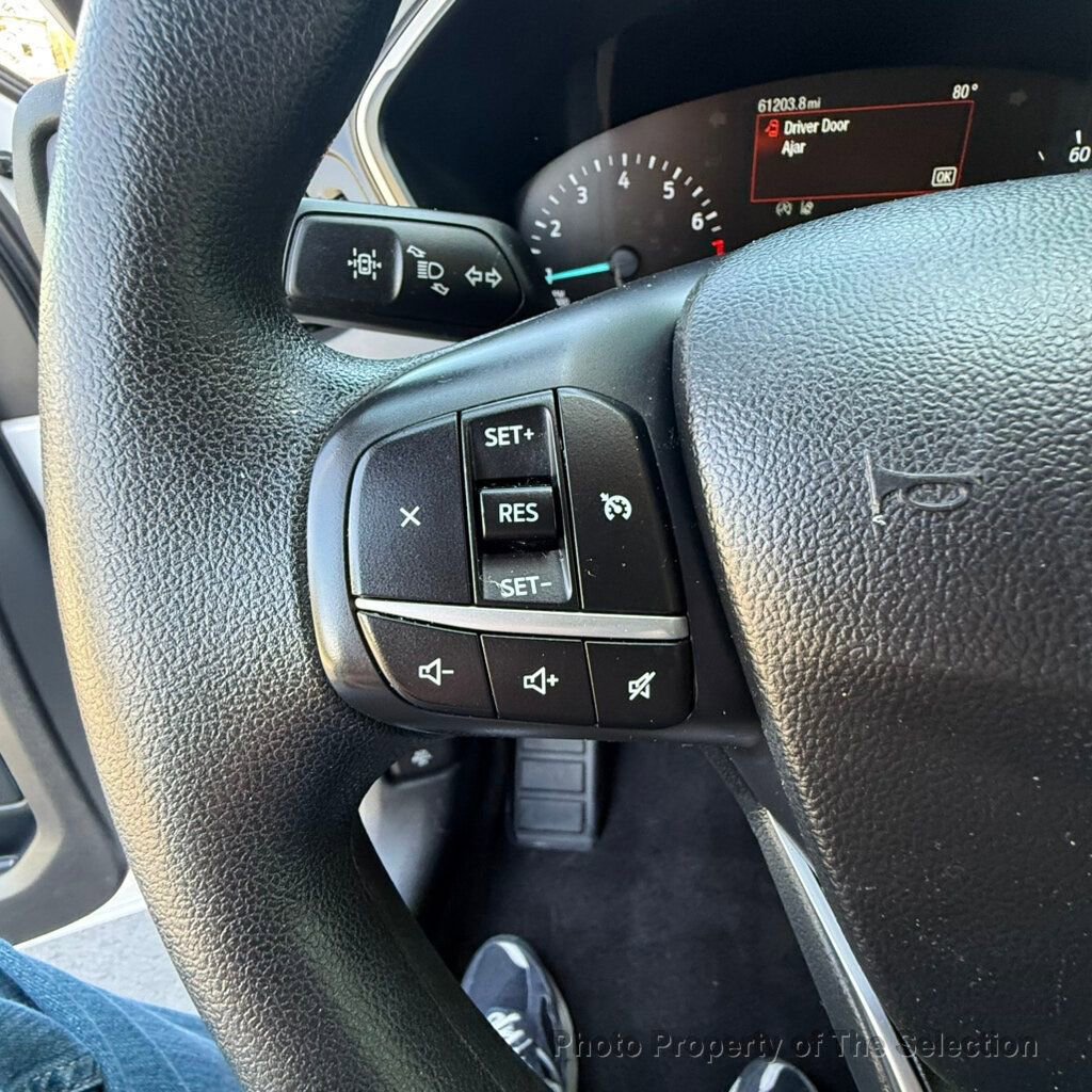 Used 2020 Ford Escape SE image 26