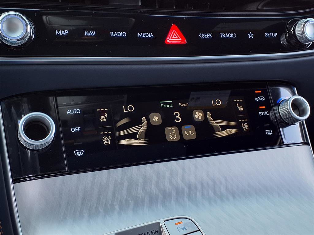 New 2026 Genesis GV70 2.5T Sport Prestige image 9