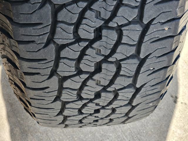 Certified 2025 Toyota Tacoma TRD Off-Road AWD/4WD image 10