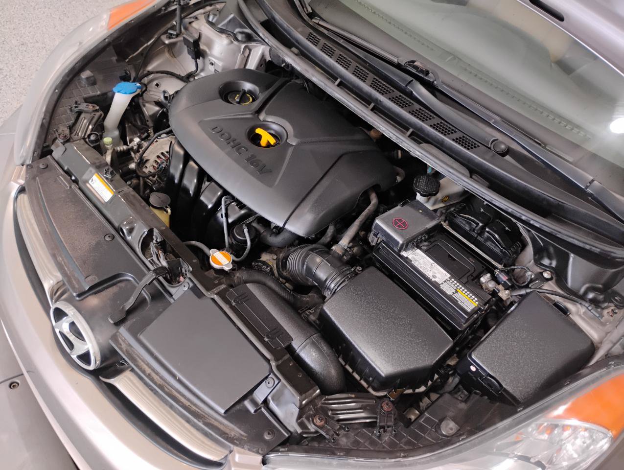 Used 2013 Hyundai Elantra Limited w/ Technology Pkg FWD image 25
