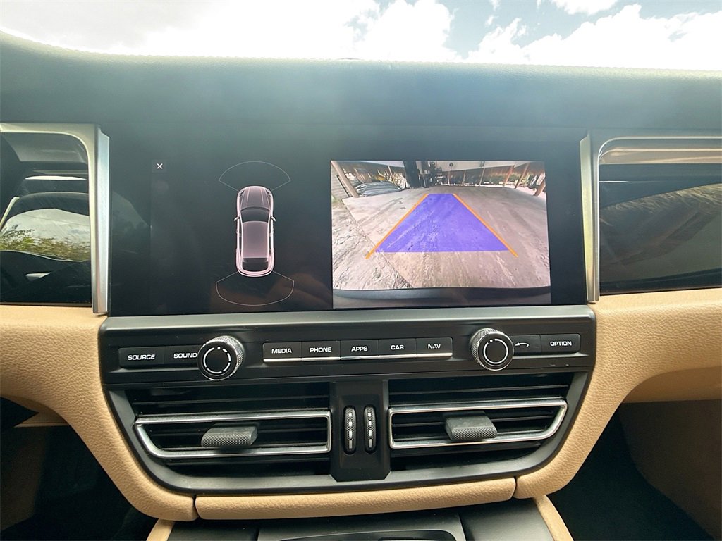Used 2021 Porsche Macan image 15