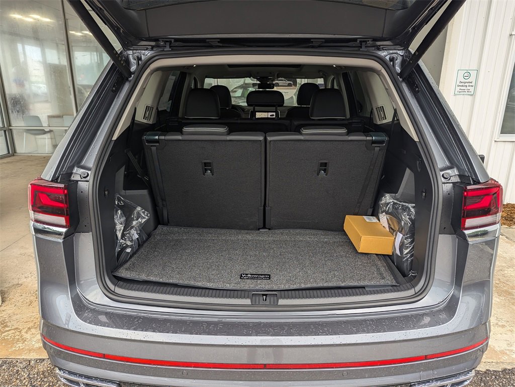 New 2025 Volkswagen Atlas SEL Premium R-Line image 33