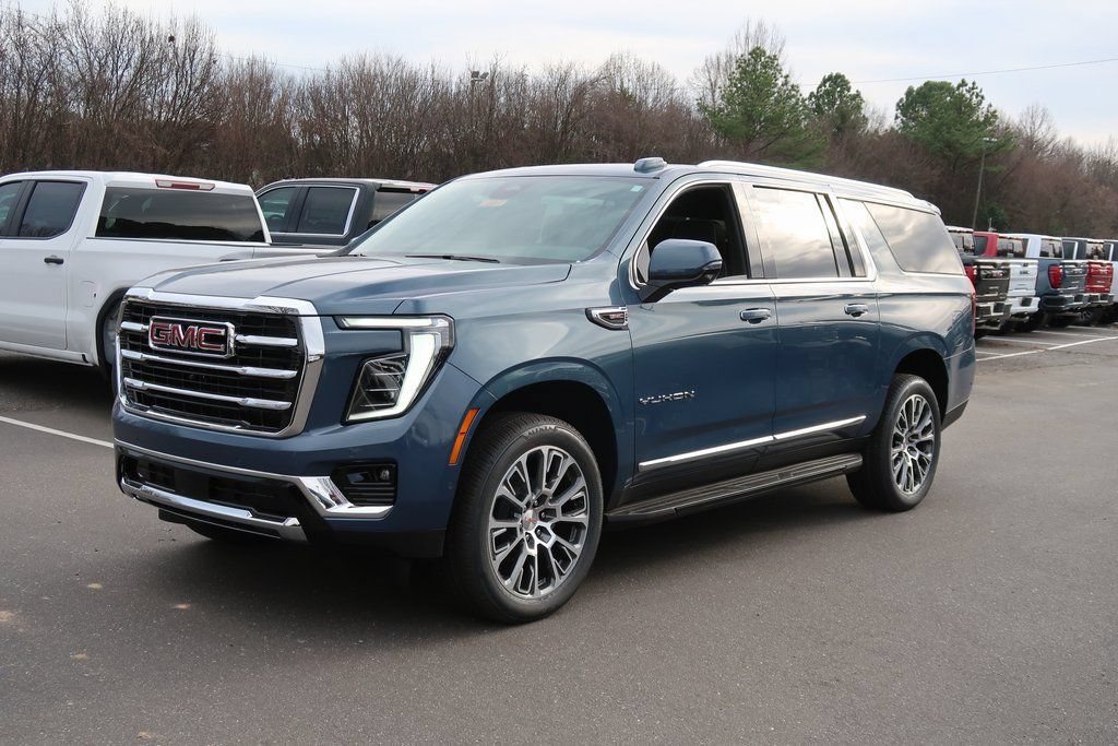 New 2026 GMC Yukon XL Elevation w/ LPO, Floor Liner Package AWD/4WD image 3