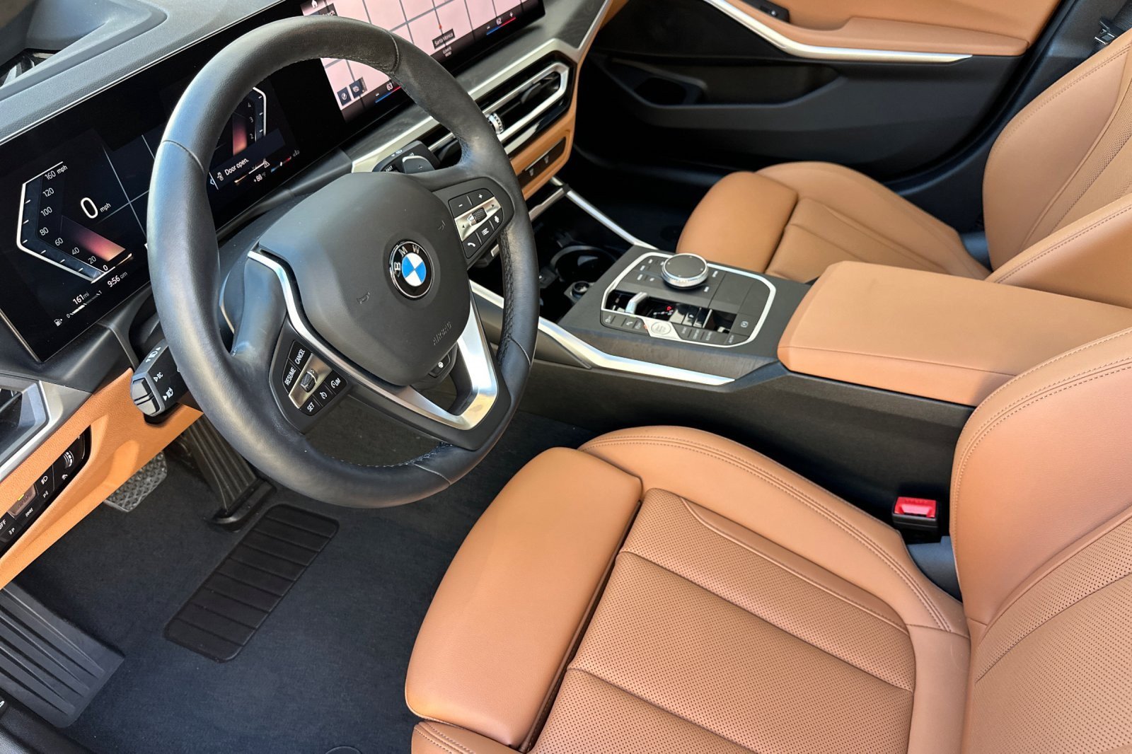 Used 2023 BMW 330i Sedan w/ Premium Package RWD image 9