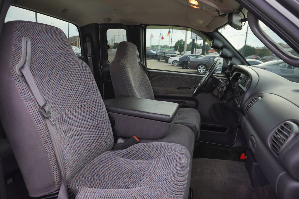 Used 2002 Dodge Ram 3500 Truck 2WD Quad Cab image 32
