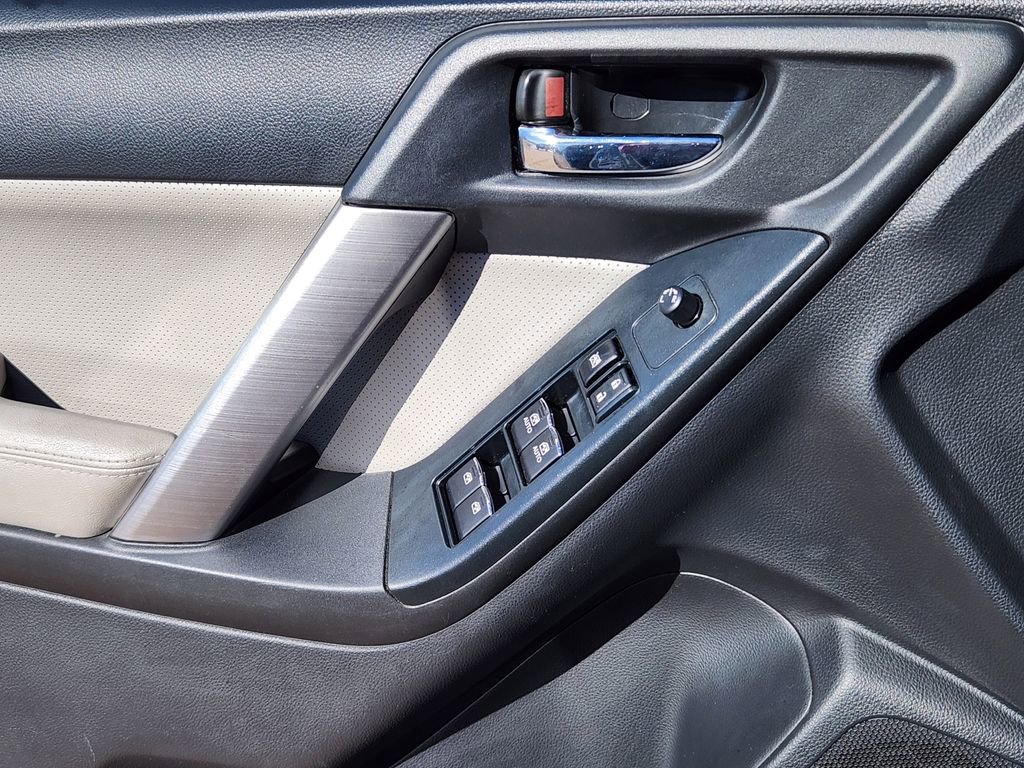 Used 2017 Subaru Forester 2.5i Limited image 6