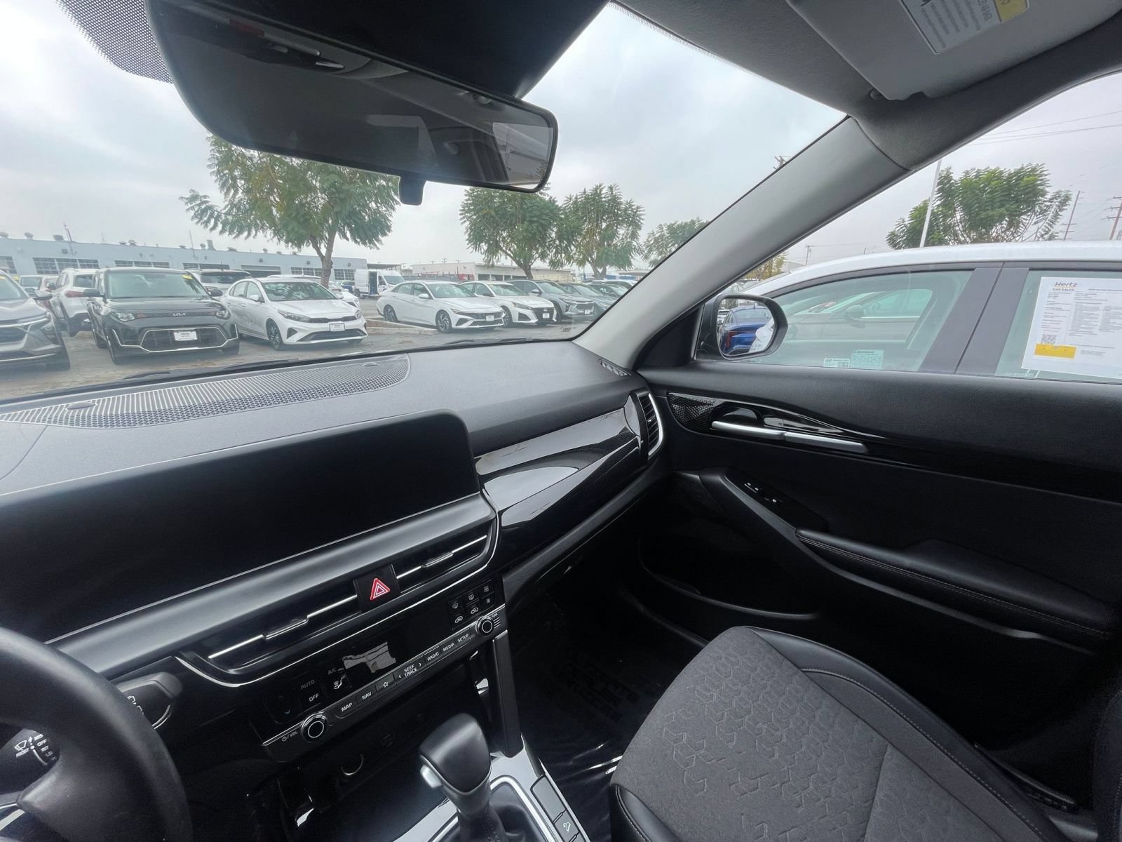 Used 2025 Kia Seltos S FWD image 37