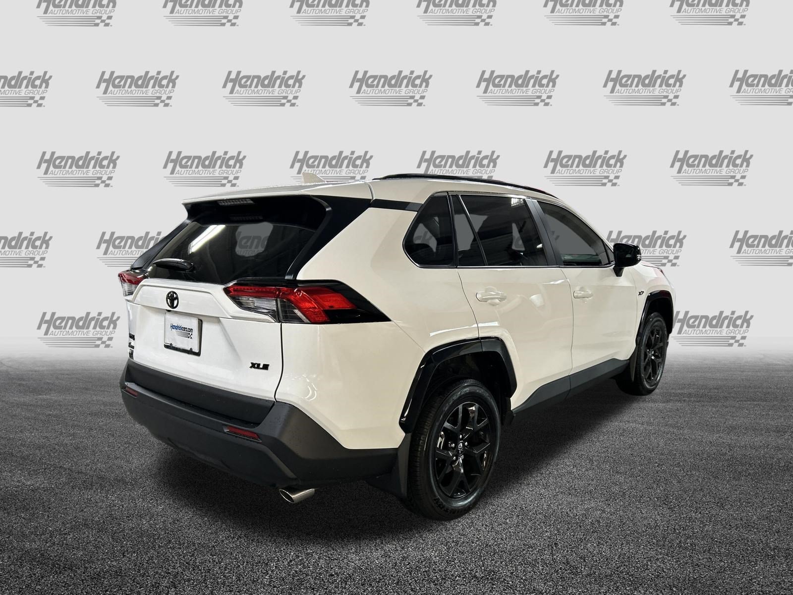 Certified 2025 Toyota RAV4 XLE w/ Convenience Package FWD image 10