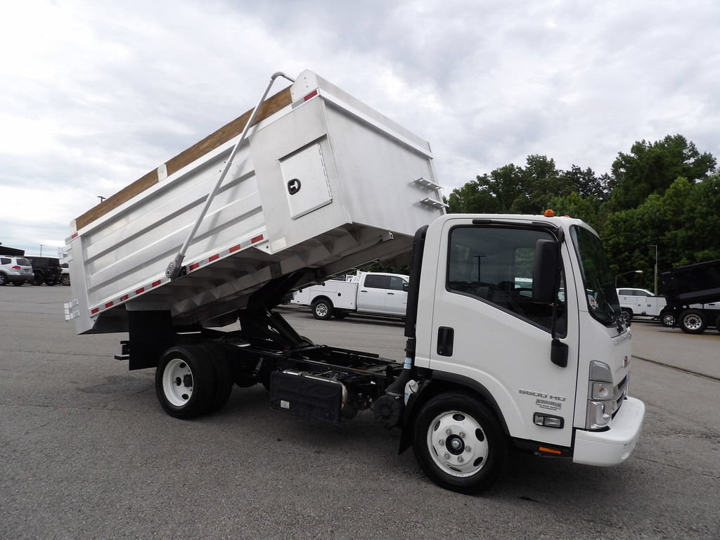 Used 2024 Chevrolet Low Cab Forward 5500HD RWD image 10