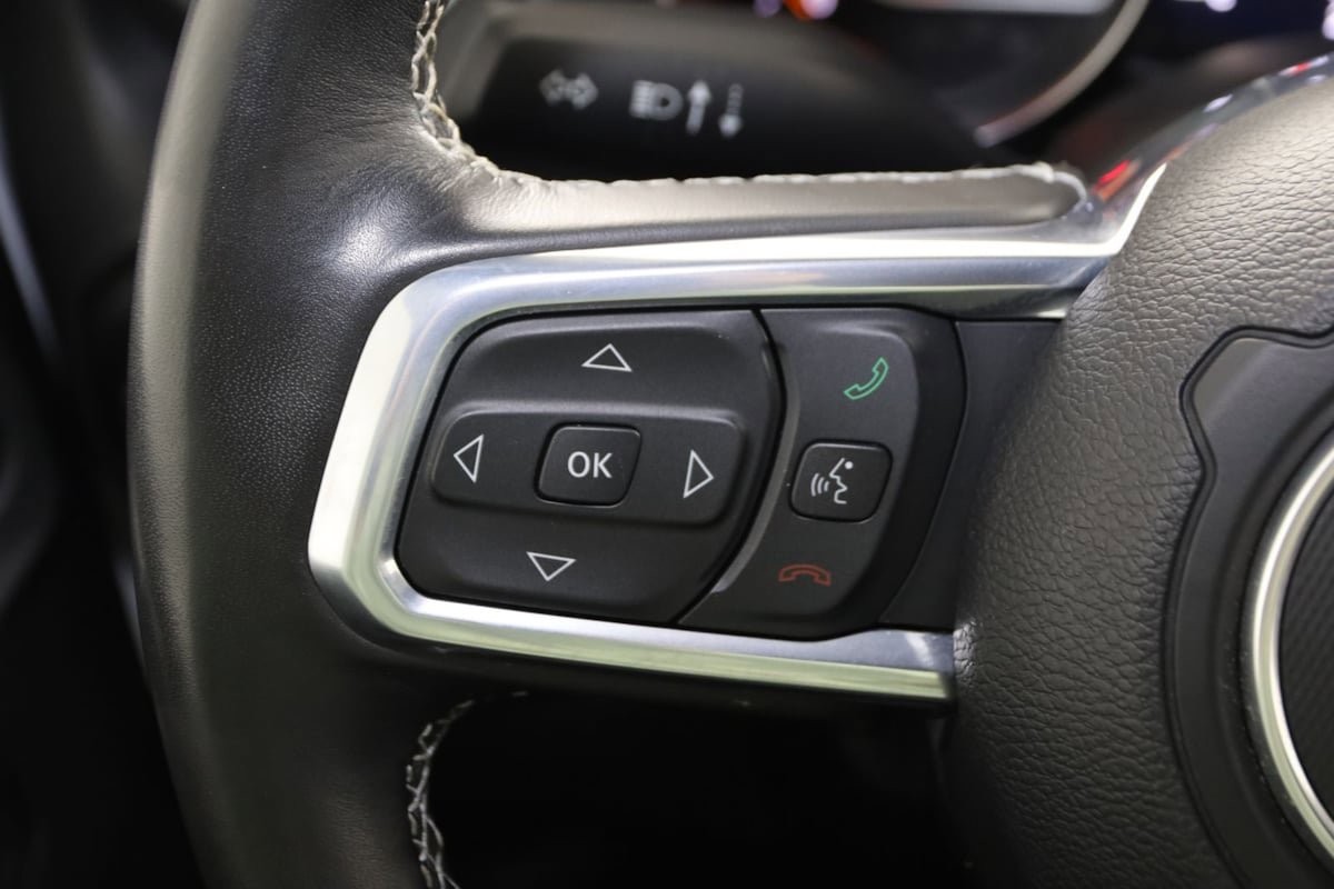 Used 2022 Jeep Wrangler Unlimited Sahara w/ Cold Weather Group image 35