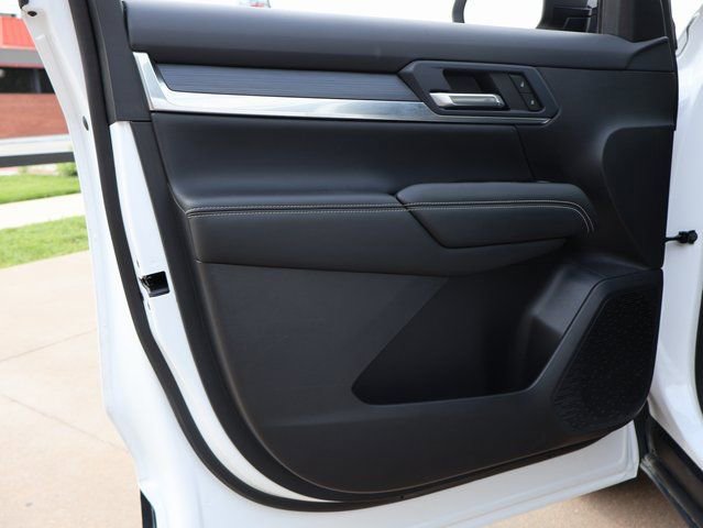 Certified 2025 GMC Terrain Elevation AWD/4WD image 38