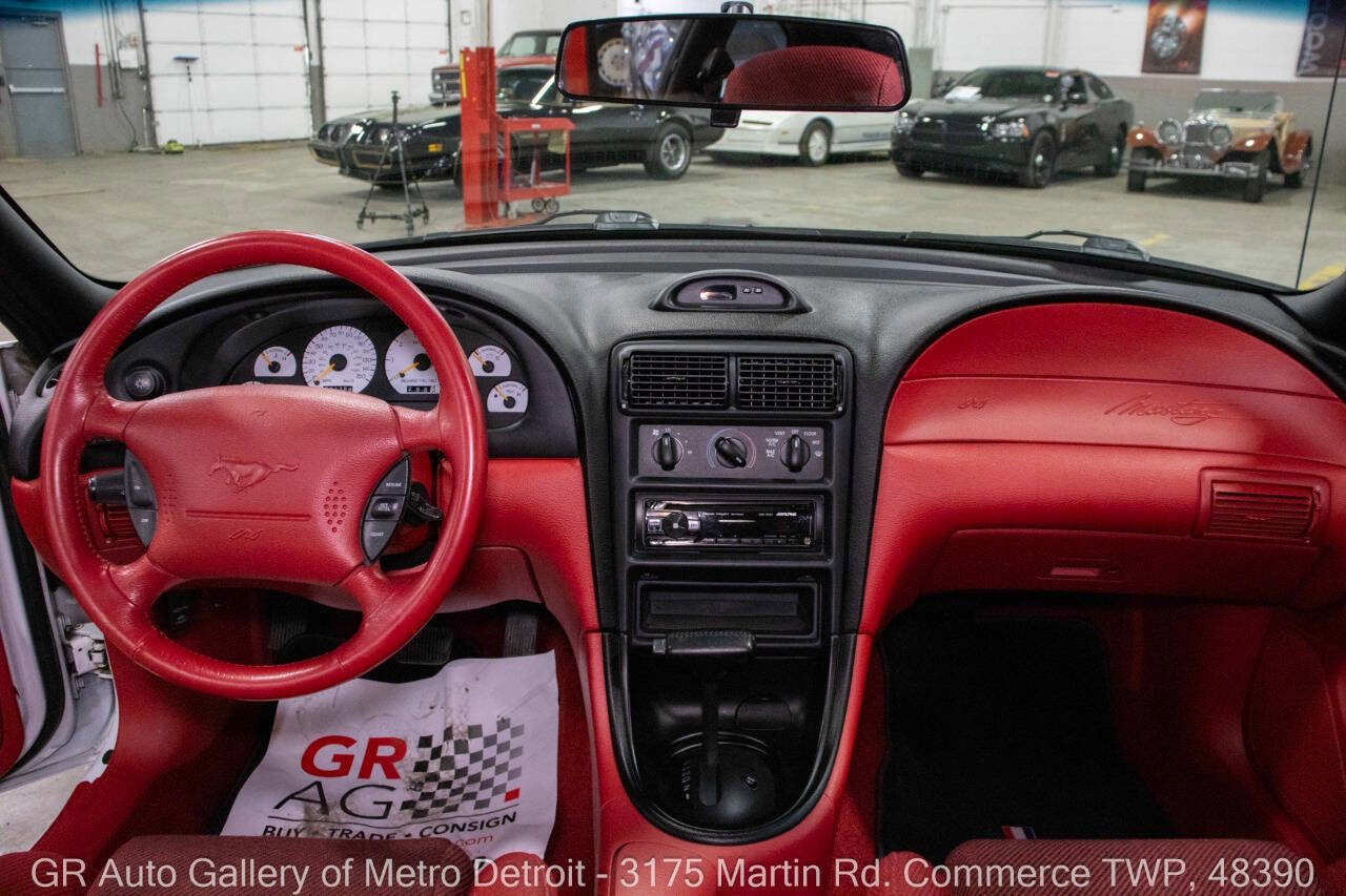 Used 1994 Ford Mustang GT image 16