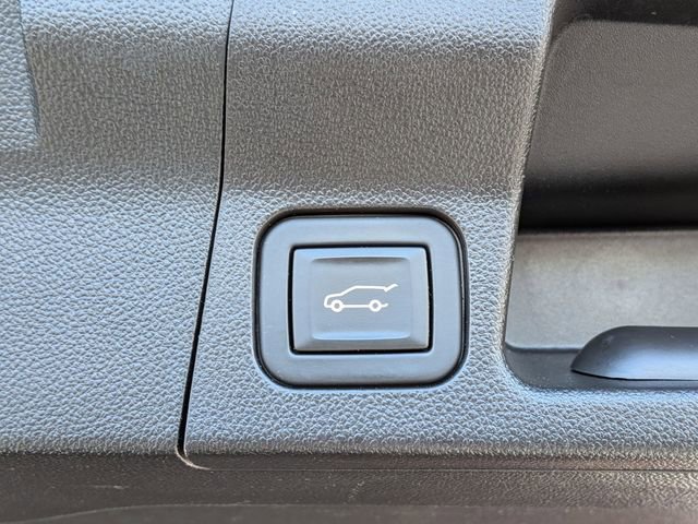 Used 2023 GMC Acadia SLE w/ Driver Convenience Package image 36