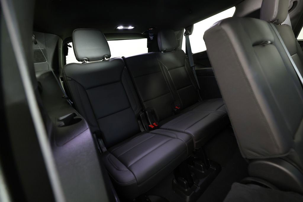 Used 2021 Chevrolet Tahoe LT w/ LT Signature Package RWD image 12