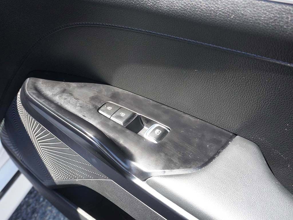 Used 2022 Kia K5 GT-Line image 32